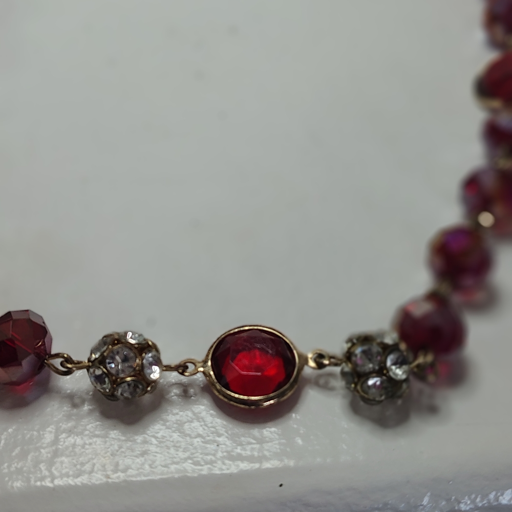 Liz Claiborne Chic Red Beaded Necklace - Picture 4 of 7